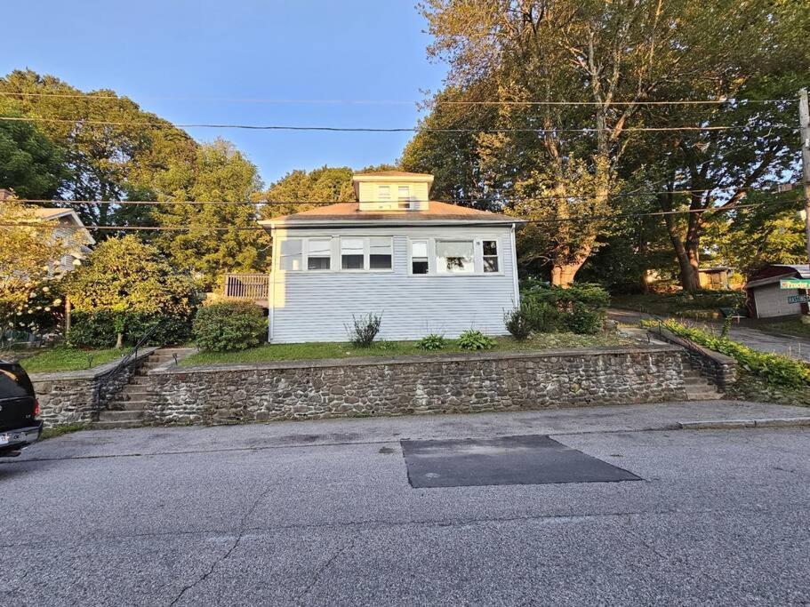 Indian Lake House Worcester Exterior photo